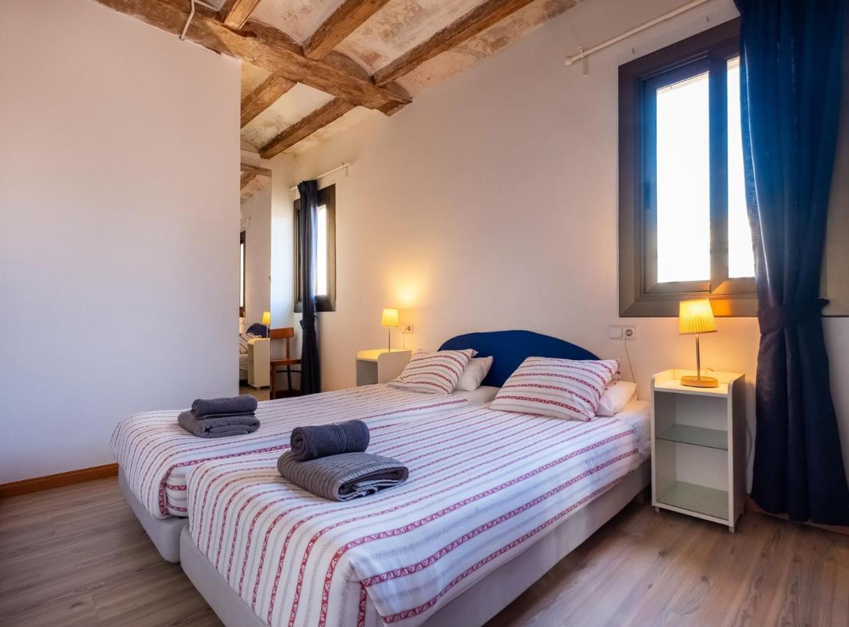 ברצלונה Apartamentos El Pintor מראה חיצוני תמונה