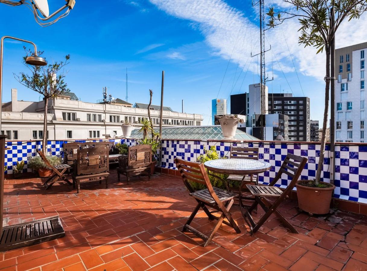 ברצלונה Apartamentos El Pintor מראה חיצוני תמונה