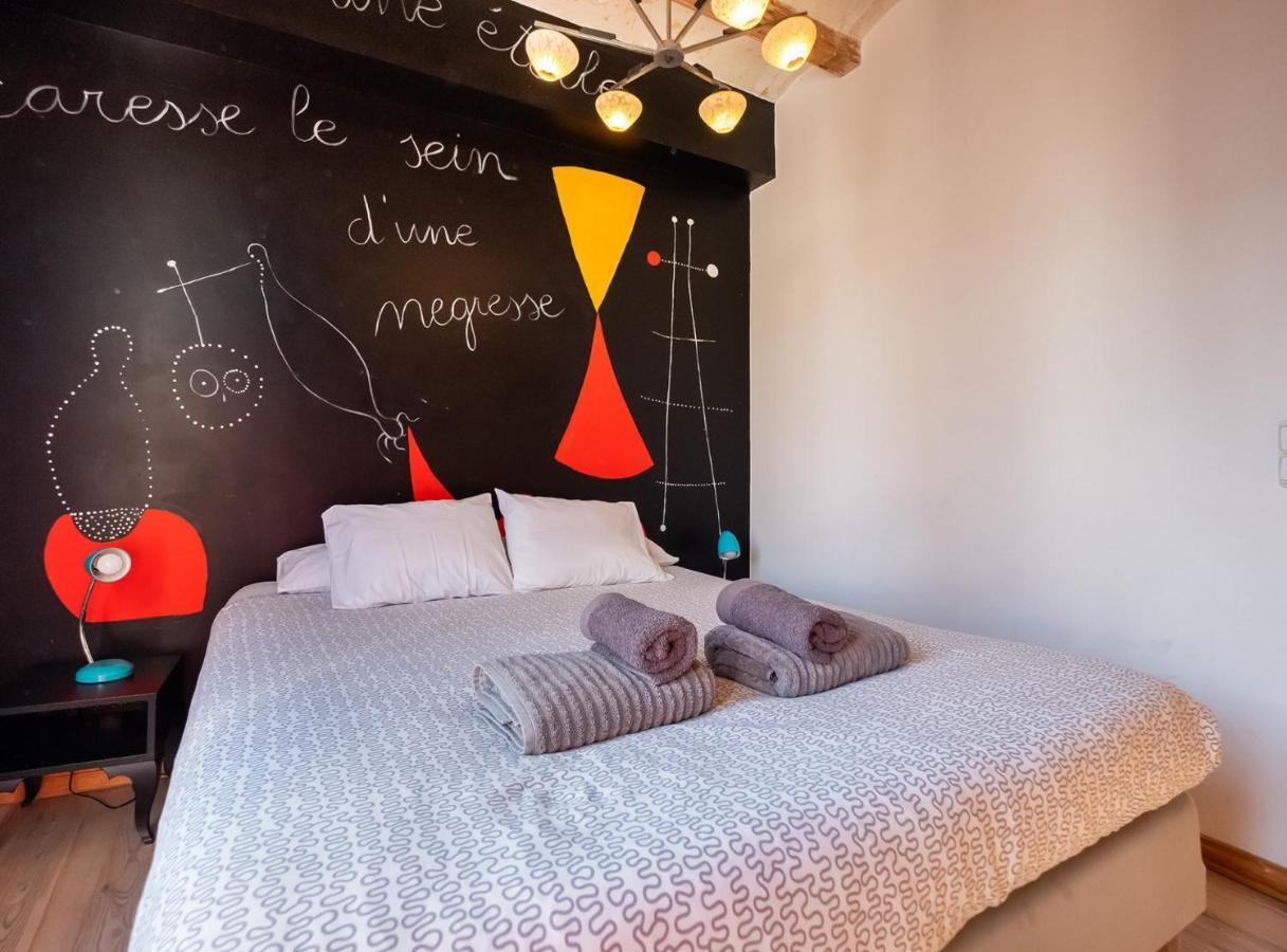 ברצלונה Apartamentos El Pintor מראה חיצוני תמונה