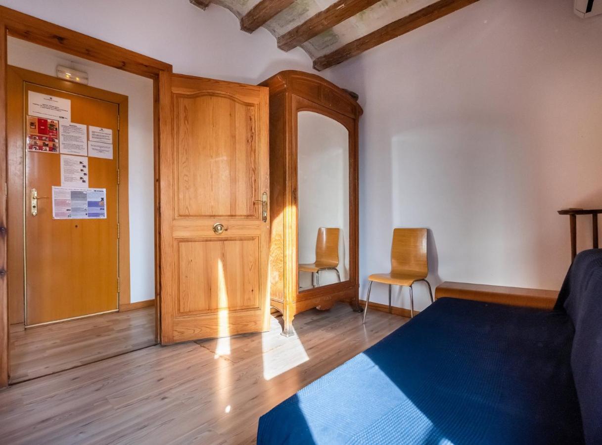 ברצלונה Apartamentos El Pintor מראה חיצוני תמונה
