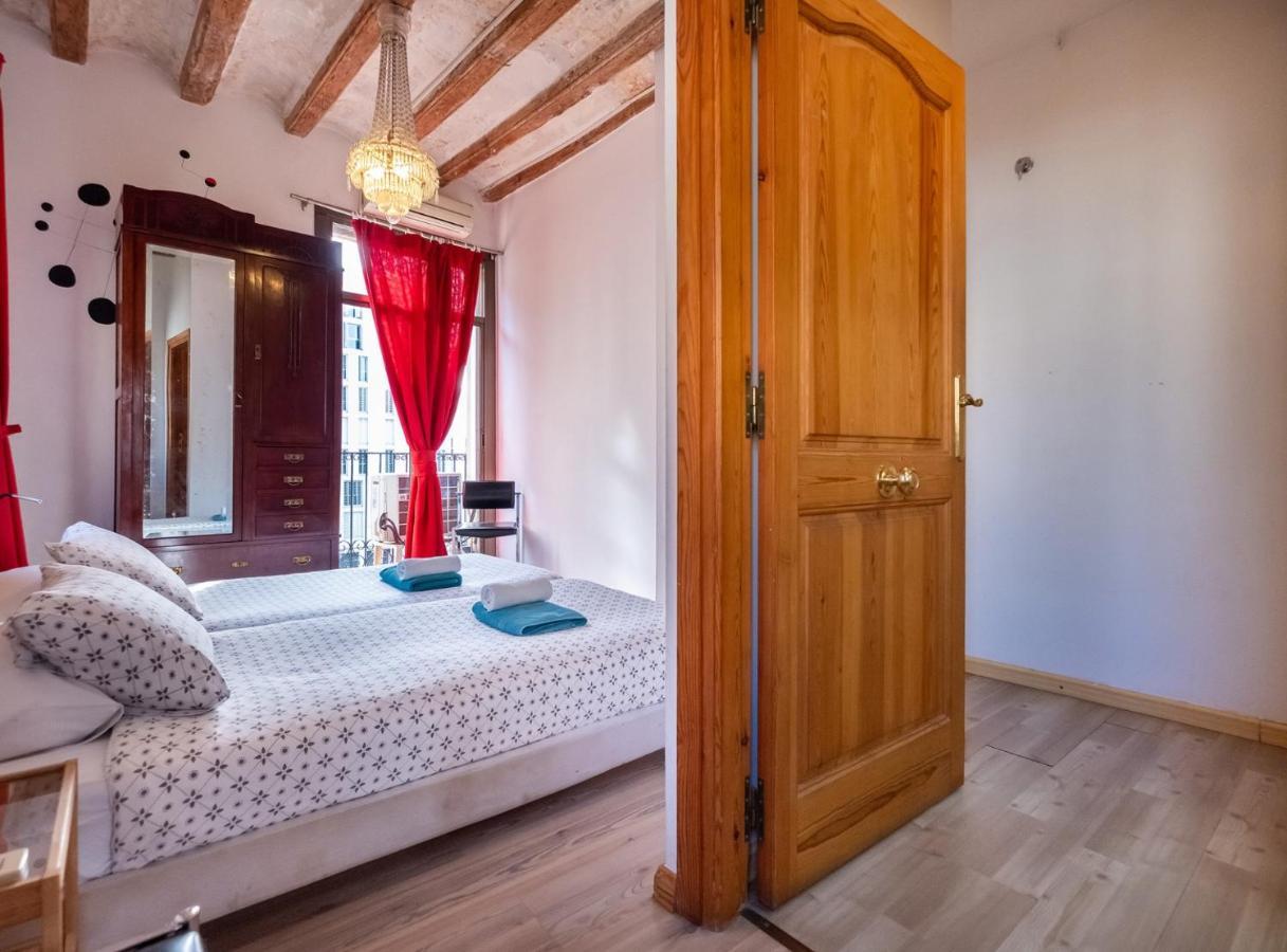 ברצלונה Apartamentos El Pintor מראה חיצוני תמונה